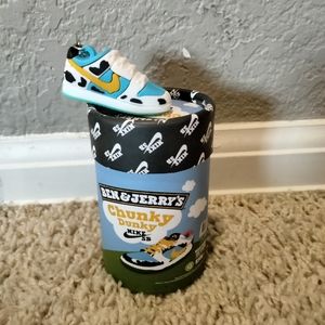 Chunky Dunky keychain.